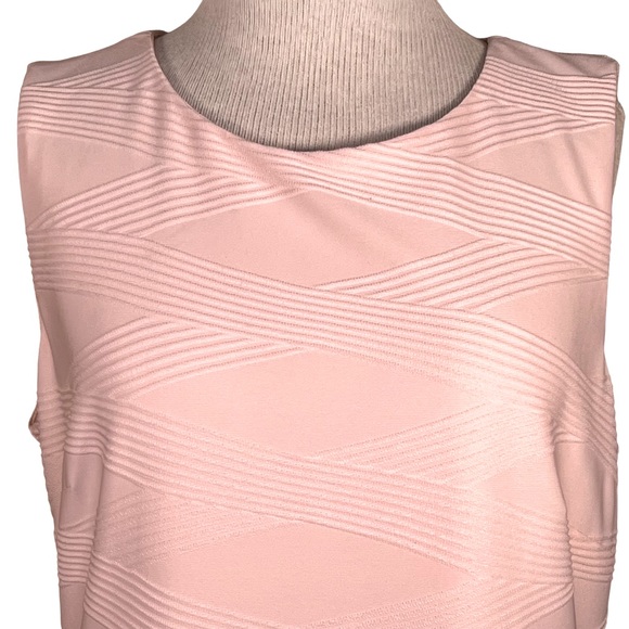 Tommy Hilfiger Women’s Stretchy Blush Pink Textured Midi Sheath Dress 14 NWT - Picture 2 of 11